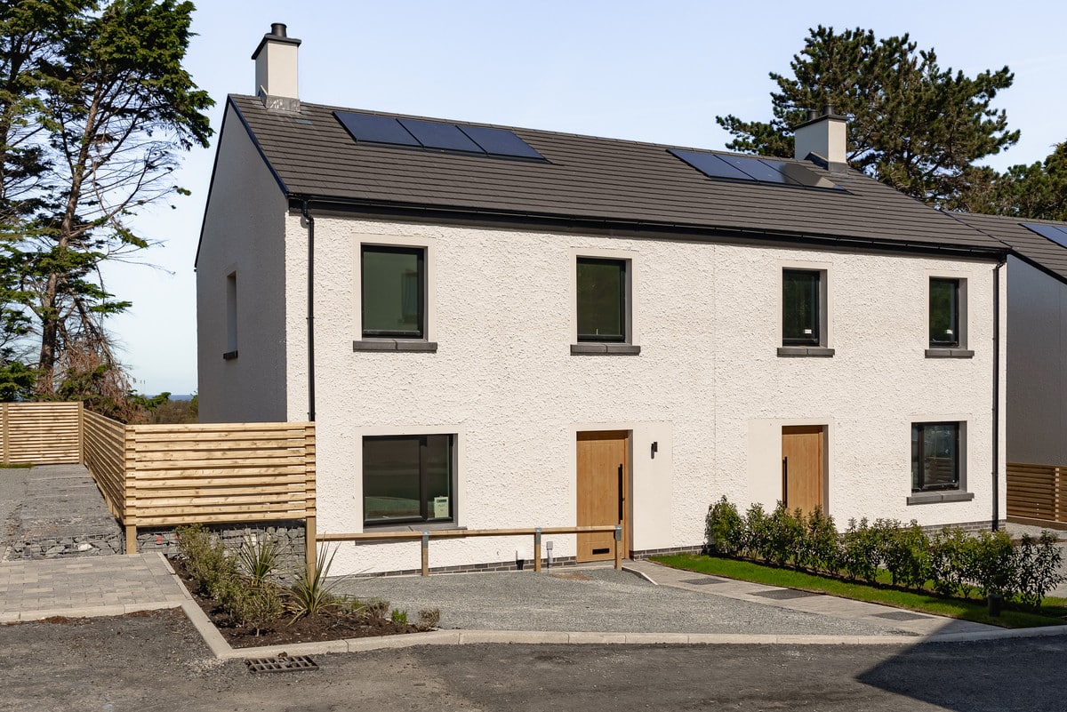 Y Bluen Goch, Dwygyfylchi, Gwynedd, LL34
