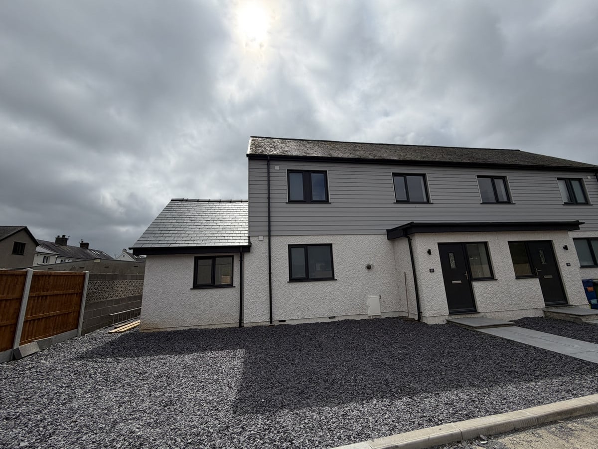 Cae Gwigin, Talybont, Gwynedd, LL57