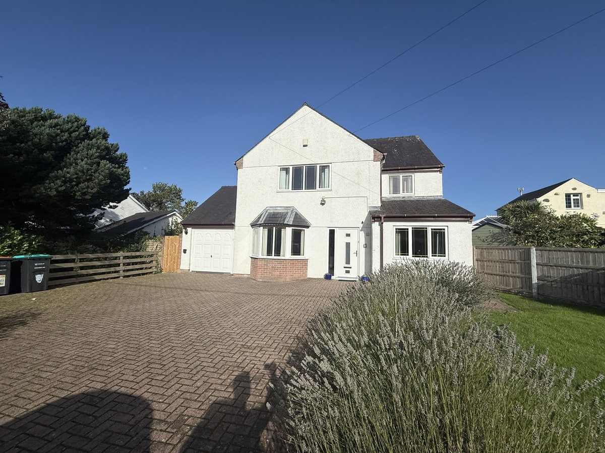 off B5109, Pentraeth, Anglesey, LL75