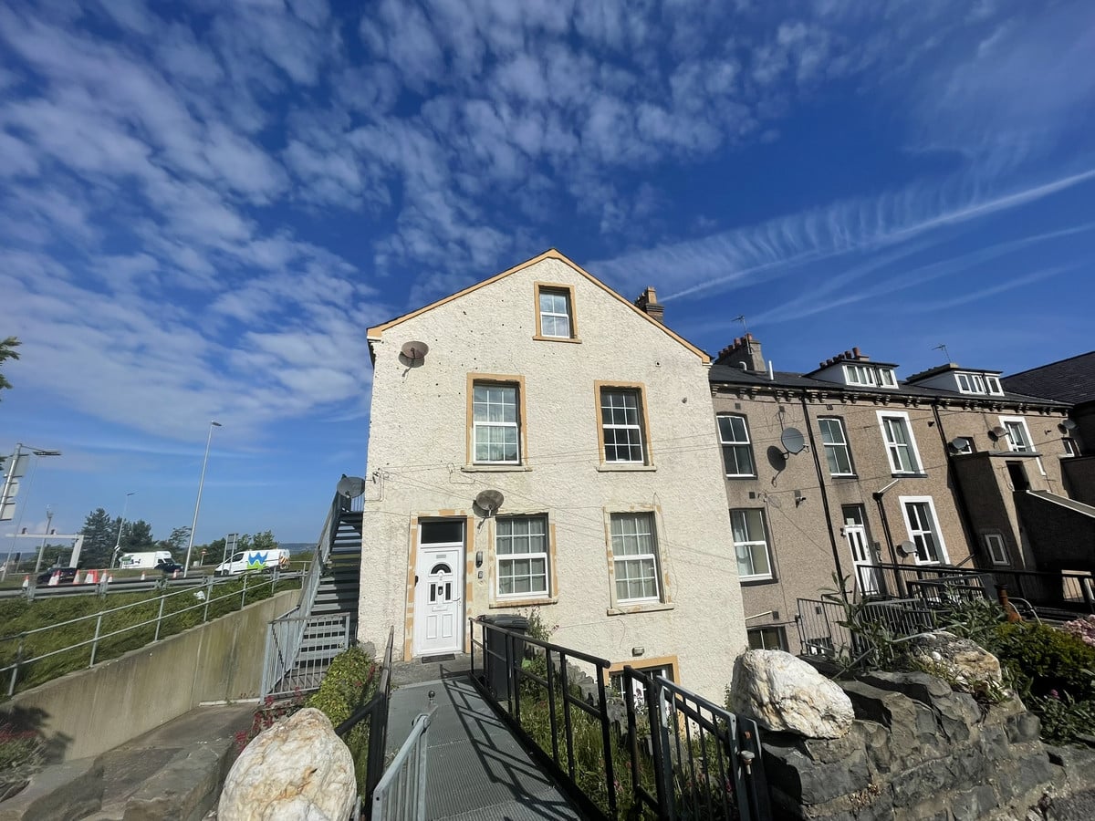 Penmaenmawr Road, Llanfairfechan, Conwy, LL33