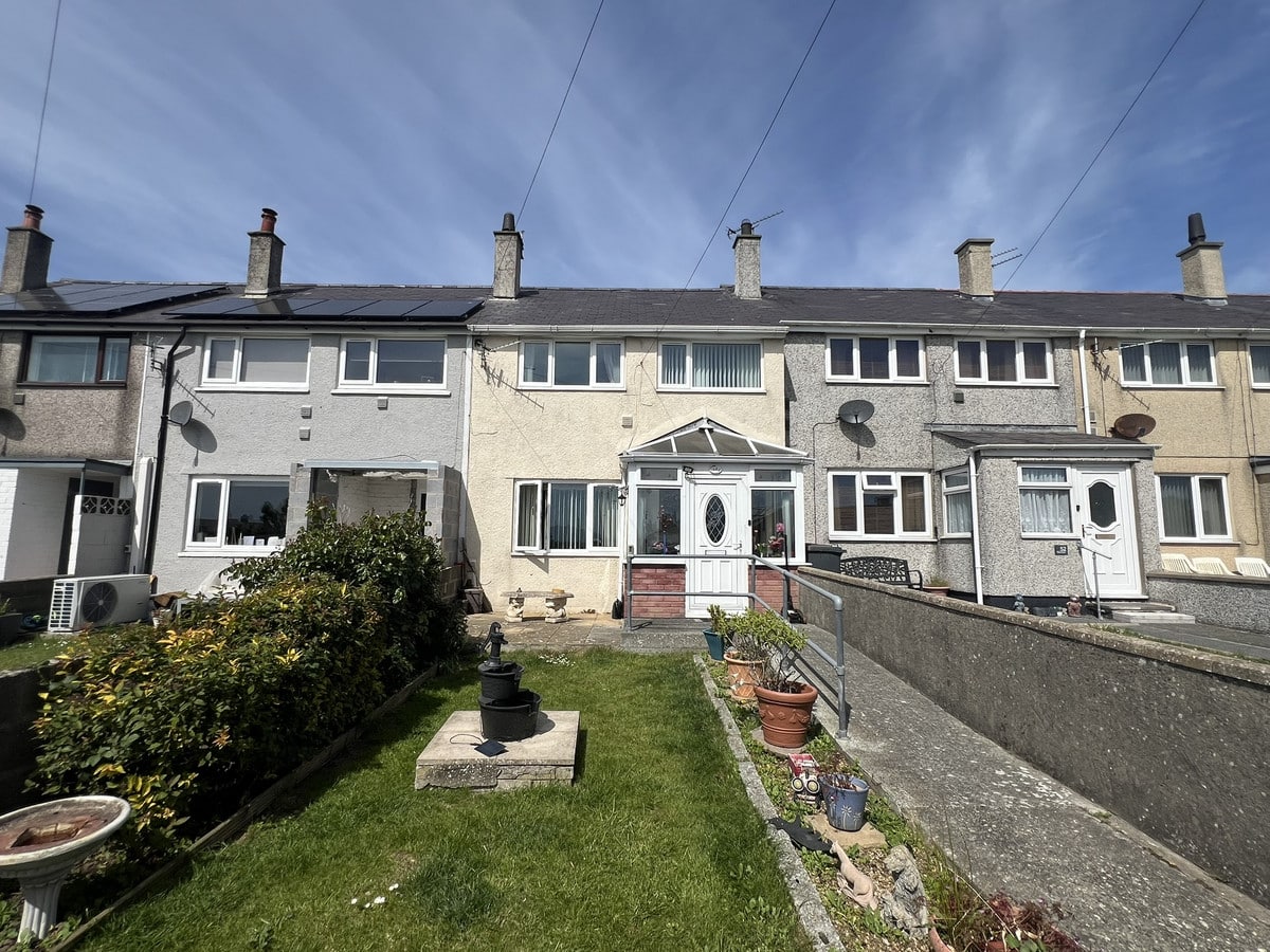 Maes Cynlas, Ty Croes, Anglesey, LL63