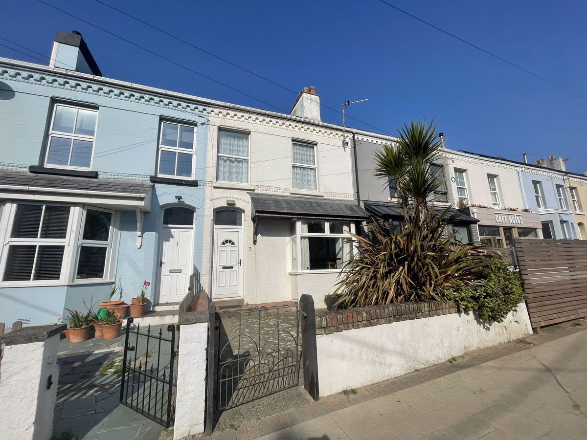 Marine Terrace, Rhosneigr, Anglesey, LL64